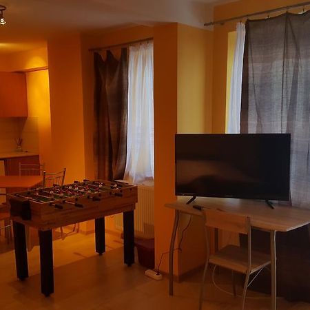 Apartament Alpi Hotel โนวือตาร์ก ภายนอก รูปภาพ